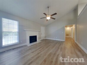 1003 Cambridge Oaks Dr in Columbia, SC - Building Photo - Building Photo