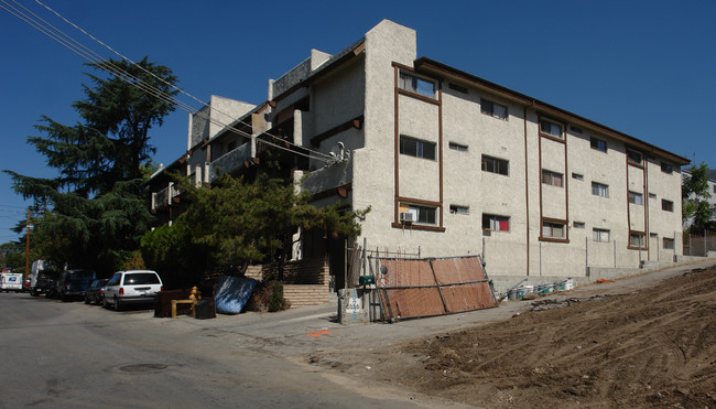 10230 Samoa in Tujunga, CA - Foto de edificio - Building Photo