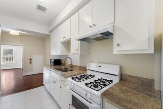 1135 W Gray St, Unit 1 in Houston, TX - Building Photo - Building Photo