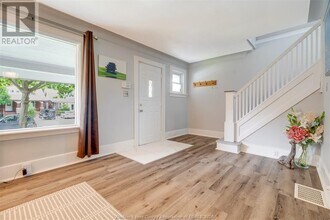 448 Rankin Ave in Windsor, ON - Building Photo - Building Photo
