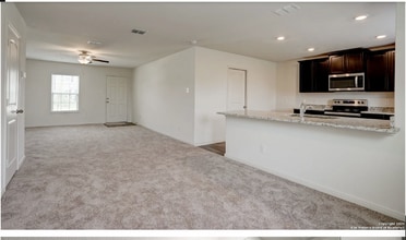 11011 Eyelet Harbor in Converse, TX - Building Photo - Building Photo