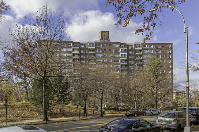 Glen Briar Apartments in Bronx, NY - Building Photo - Building Photo