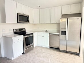 9460 SW 52nd St in Cooper City, FL - Building Photo - Building Photo