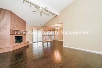 7706 Terra Mnr in Fair Oaks Ranch, TX - Foto de edificio - Building Photo