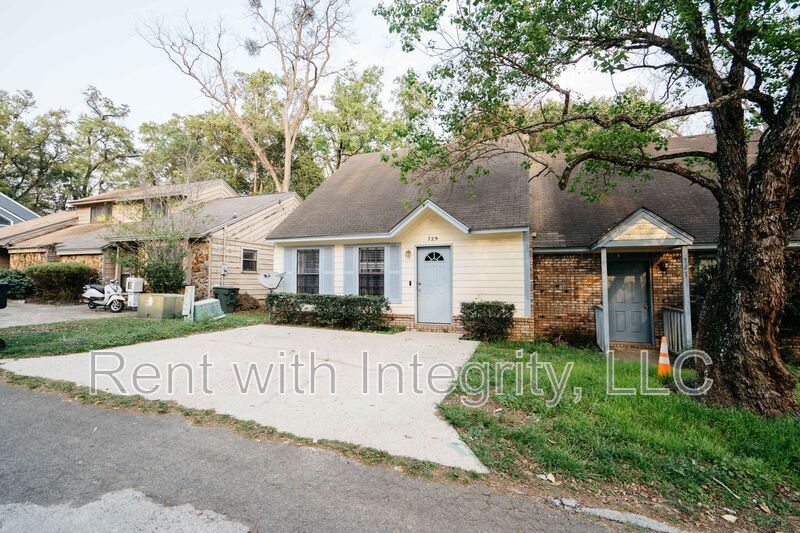 729 Gold Nugget Trail in Tallahassee, FL - Building Photo
