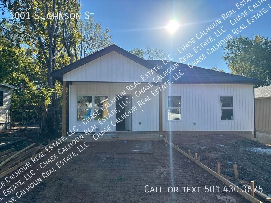 1001 Johnson St in Little Rock, AR - Building Photo