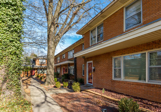 Four Oaks Apartments in Louisville, KY - Building Photo - Other