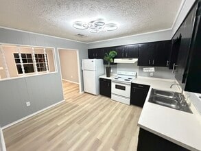 501-511 11th Ave in Meridian, MS - Building Photo - Building Photo