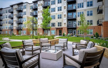 Legacy Commons at Signal Hills 55+ Apartments in West St. Paul, MN - Building Photo - Building Photo