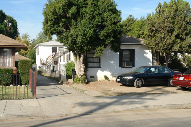 6555 Sepulveda Blvd in Van Nuys, CA - Foto de edificio - Building Photo
