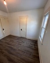 9509 Parkview Ave in Cleveland, OH - Building Photo - Building Photo