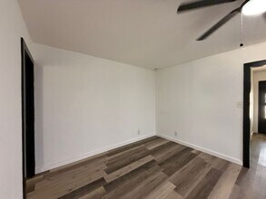 217 Avenue E in Converse, TX - Building Photo - Building Photo