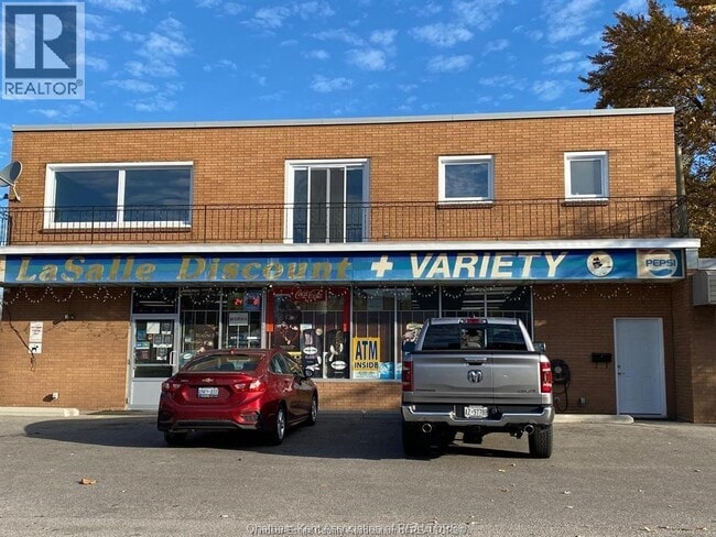 property at 1255 Front Rd