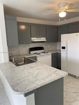 6800 SW 18th Ct in Pompano Beach, FL - Building Photo