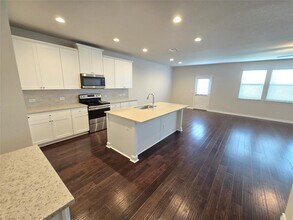 1305 Eagle Ridge Trail in Leander, TX - Building Photo - Building Photo