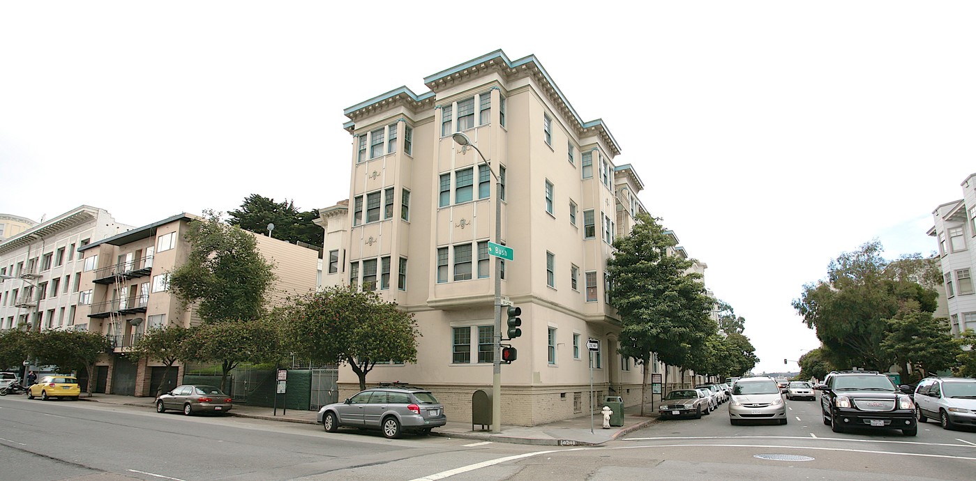 1701 Bush St in San Francisco, CA - Building Photo