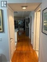 21 Hillcrest Ave in Toronto, ON - Building Photo