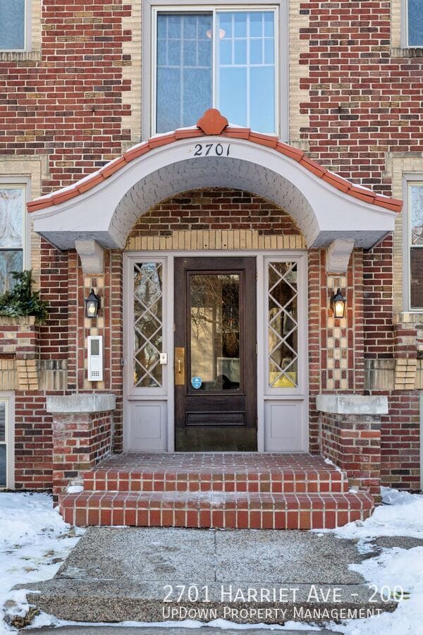 2701 Harriet Ave in Minneapolis, MN - Building Photo - Building Photo