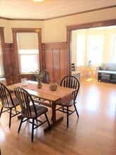 80 Quincy St, Unit 1 in Medford, MA - Foto de edificio - Building Photo