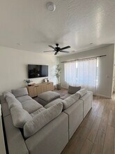 391 S Deep Creek Dr in Washington, UT - Foto de edificio - Building Photo