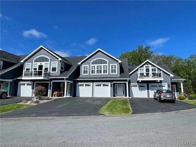 7504 Birdsong Ln in Cicero, NY - Building Photo - Building Photo