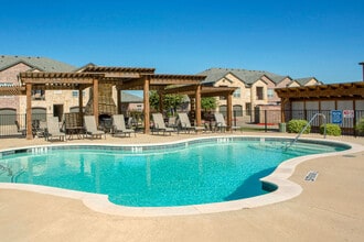 Bella Vita in Waxahachie, TX - Foto de edificio - Building Photo