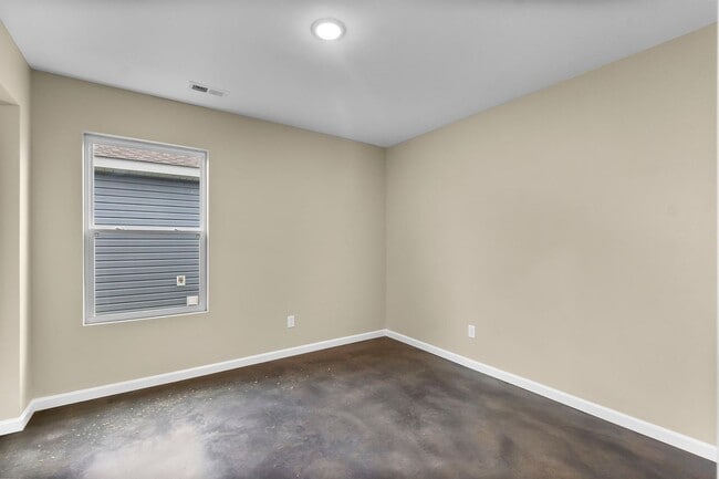 1300 W Mar-Elm St in Scott City, MO - Building Photo - Building Photo