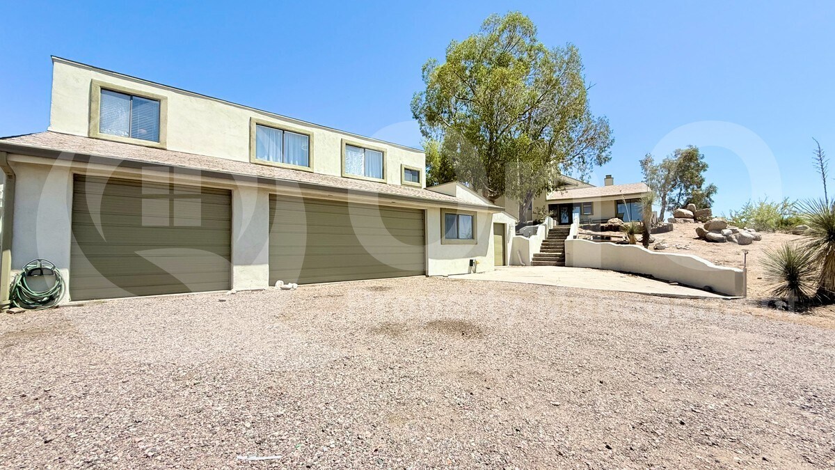 11602 E Manana Rd in Cave Creek, AZ - Building Photo