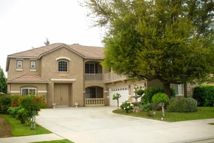 2537 Deauville Cir in Clovis, CA - Building Photo