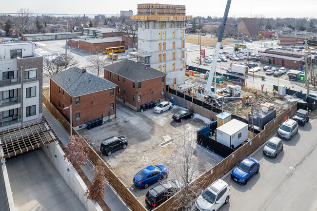 Halsa in Toronto, ON - Building Photo - Building Photo