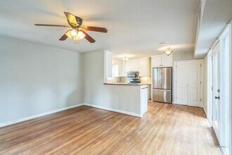 1402 Laurel St in Georgetown, TX - Building Photo - Building Photo