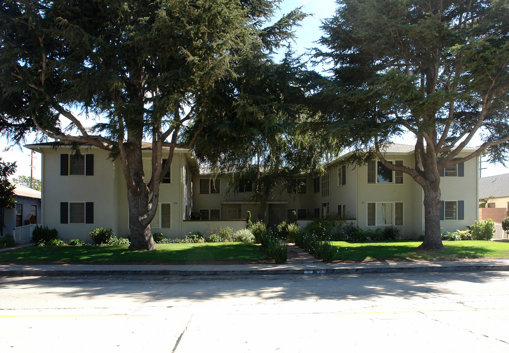 308-312 Palm Dr in Oxnard, CA - Foto de edificio