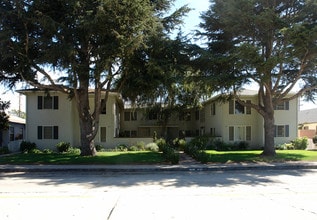 308-312 Palm Dr in Oxnard, CA - Building Photo - Building Photo