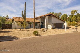 16414 Dixie Mine Trail in Fountain Hills, AZ - Foto de edificio - Building Photo