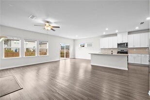 5947 Green Ash Ct in Braselton, GA - Building Photo