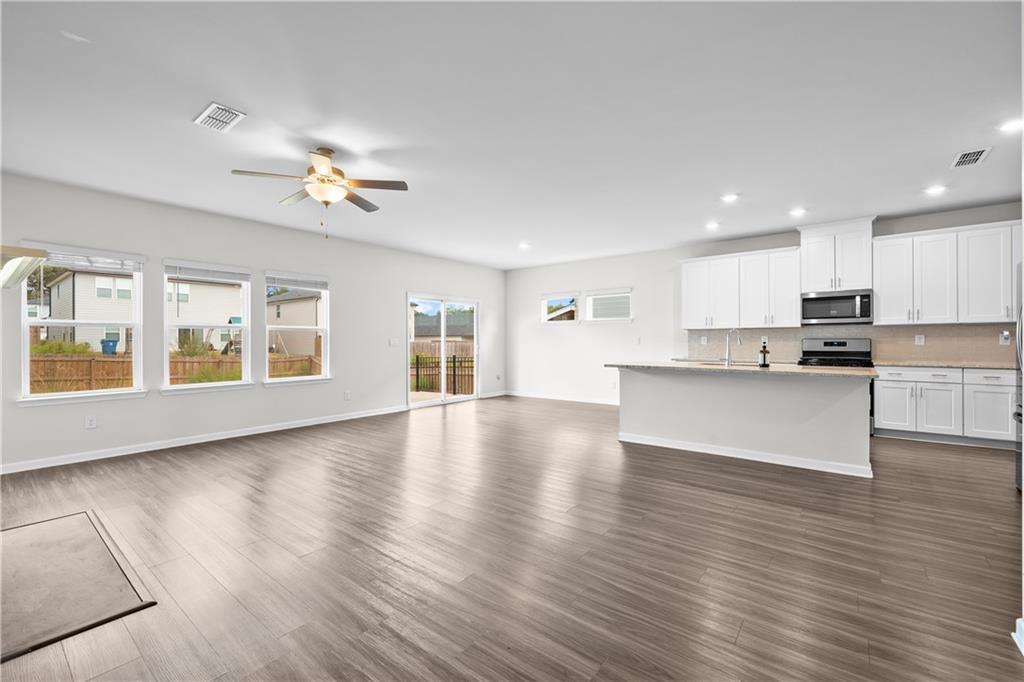 5947 Green Ash Ct in Braselton, GA - Building Photo