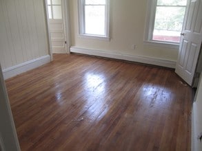 20 Grove St in Vernon, CT - Building Photo - Building Photo