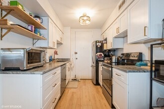 6007 N Sheridan Rd, Unit Malibu in Chicago, IL - Building Photo - Building Photo