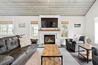 10 Willow Ln in Hampton, NH - Building Photo - Building Photo