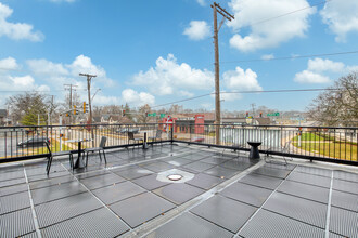 Longwood Garden Apartments in Rockford, IL - Building Photo - Building Photo