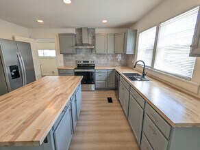 108 Brown St in Greer, SC - Building Photo - Building Photo