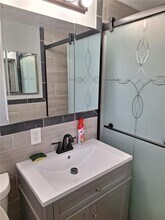 1550 Roundtree Rd in Holiday, FL - Building Photo - Building Photo