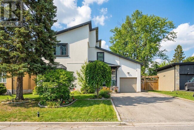 18 Florida Crescent in Toronto, ON - Building Photo - Building Photo