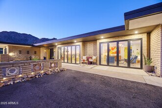 4016 E Flynn Ln in Paradise Valley, AZ - Building Photo - Building Photo