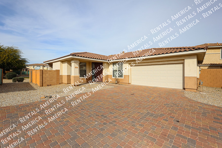 2218 N 135th Dr in Goodyear, AZ - Building Photo
