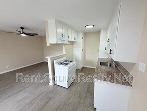 414 N San Gabriel Ave in Azusa, CA - Building Photo - Building Photo