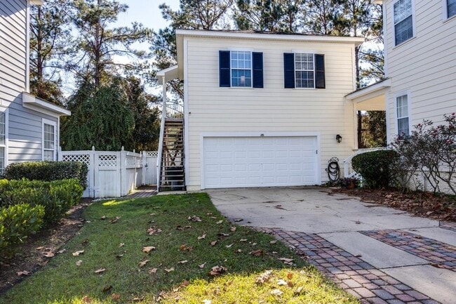 property at 3789 Overlook Dr