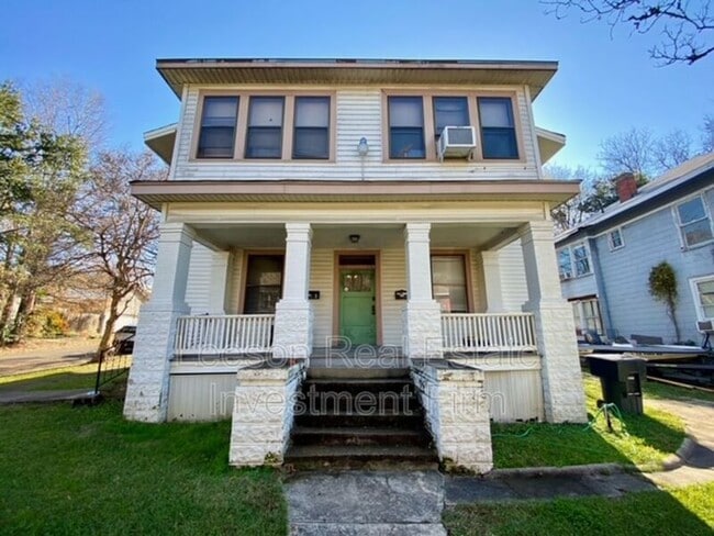 property at 1101 College St