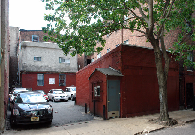 Robin Apartments in Philadelphia, PA - Building Photo - Building Photo