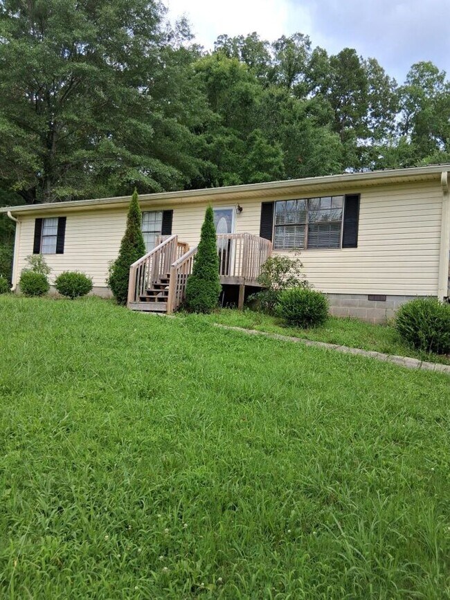 property at 3567 Queenstown Rd